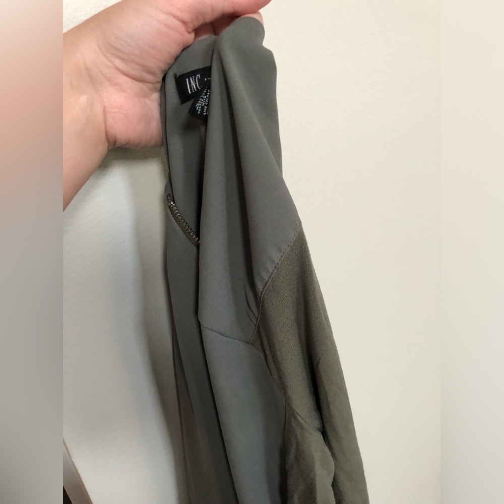 INC International Concepts Women’s S Olive Green Long/1/2 Sleeved Zipper Blouse - Picture 12 of 12